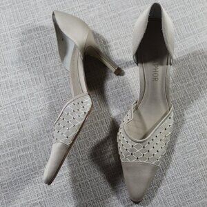 Metaphor Size 8 Shyla D'Oray Pointed Toe Taupe with Beaded Mesh Heels